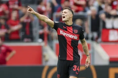 غرانيت تشاكا Granit Xhaka