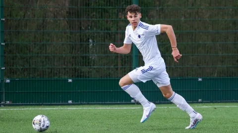 الجزائري أمين شياخة لاعب كوبنهاغن الدنماركي (FCK)